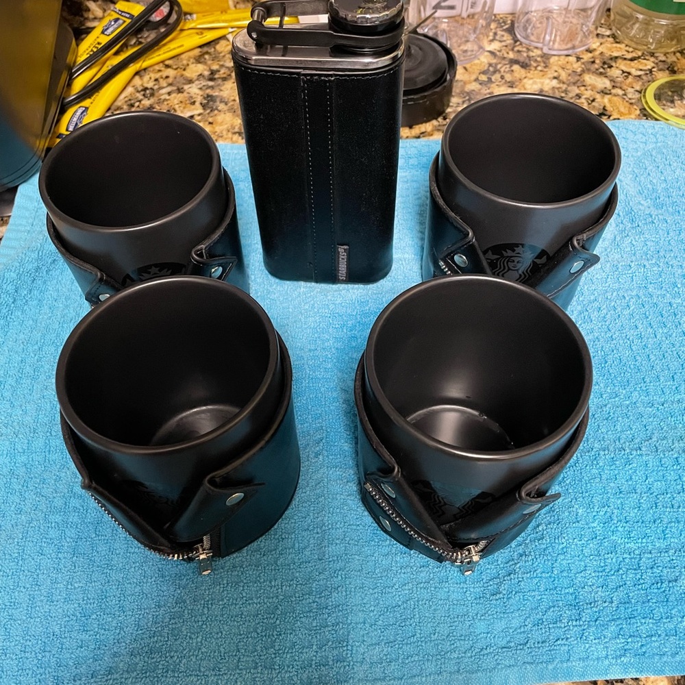 Brand new Starbucks set if four mugs snd flask